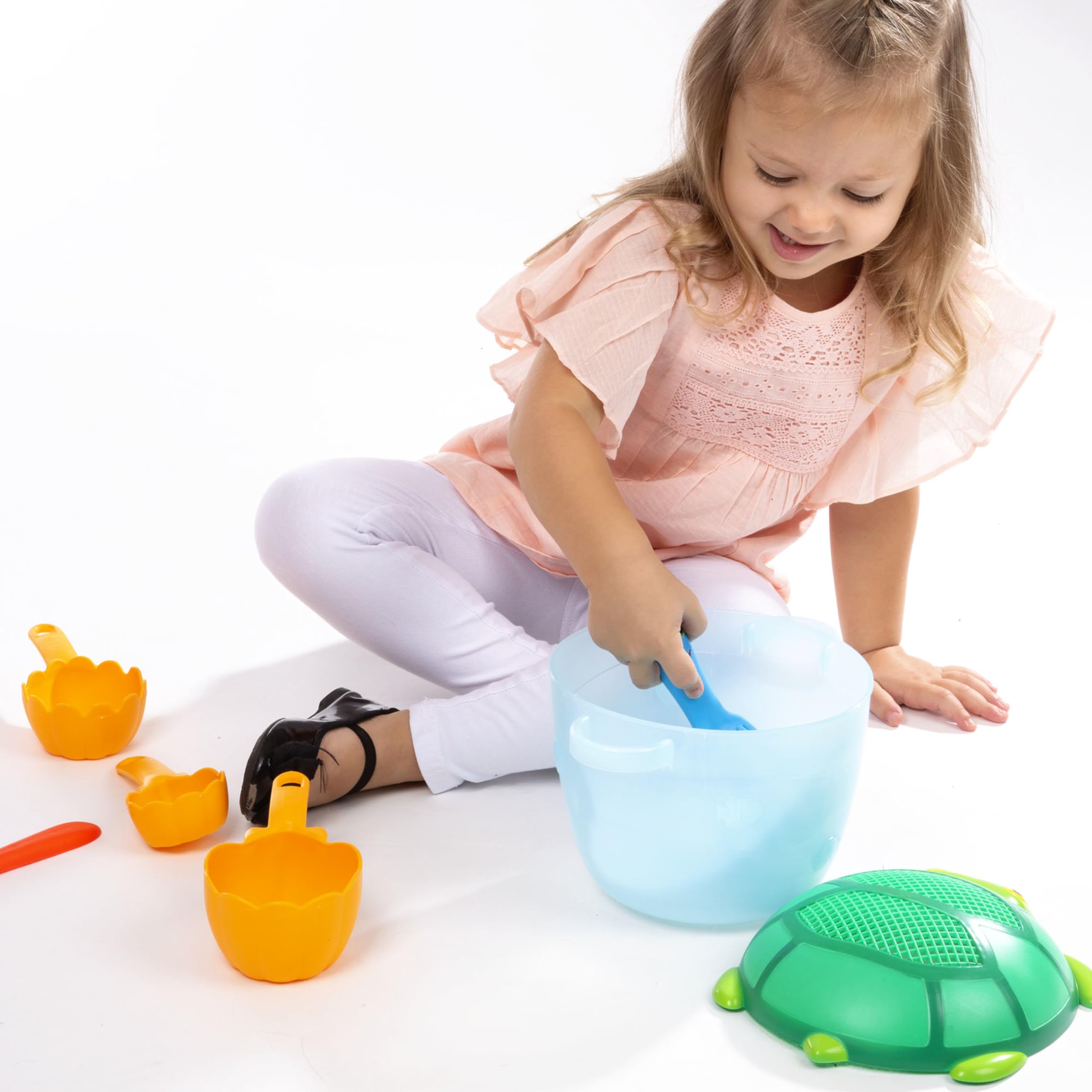 Melissa & Doug Sunny Patch Seaside Sidekicks Sand Baking Set-Beach Toy, Outdoor Play for Kids Ages 3+