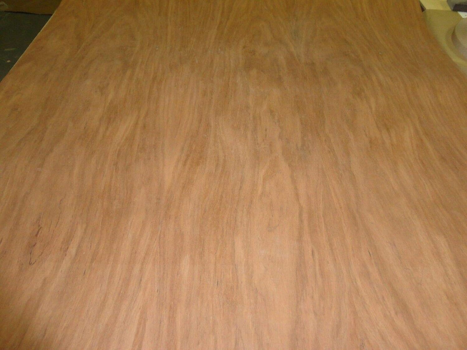 Etimoe African Tchictola Wood Veneer 48 X 70 On Paper Backer Aa
