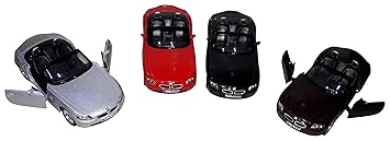 Wise Guys Car Die Caste 1:32 Scale Model Pull Back Action with Openable Door - Pack of 3 (Random Color)