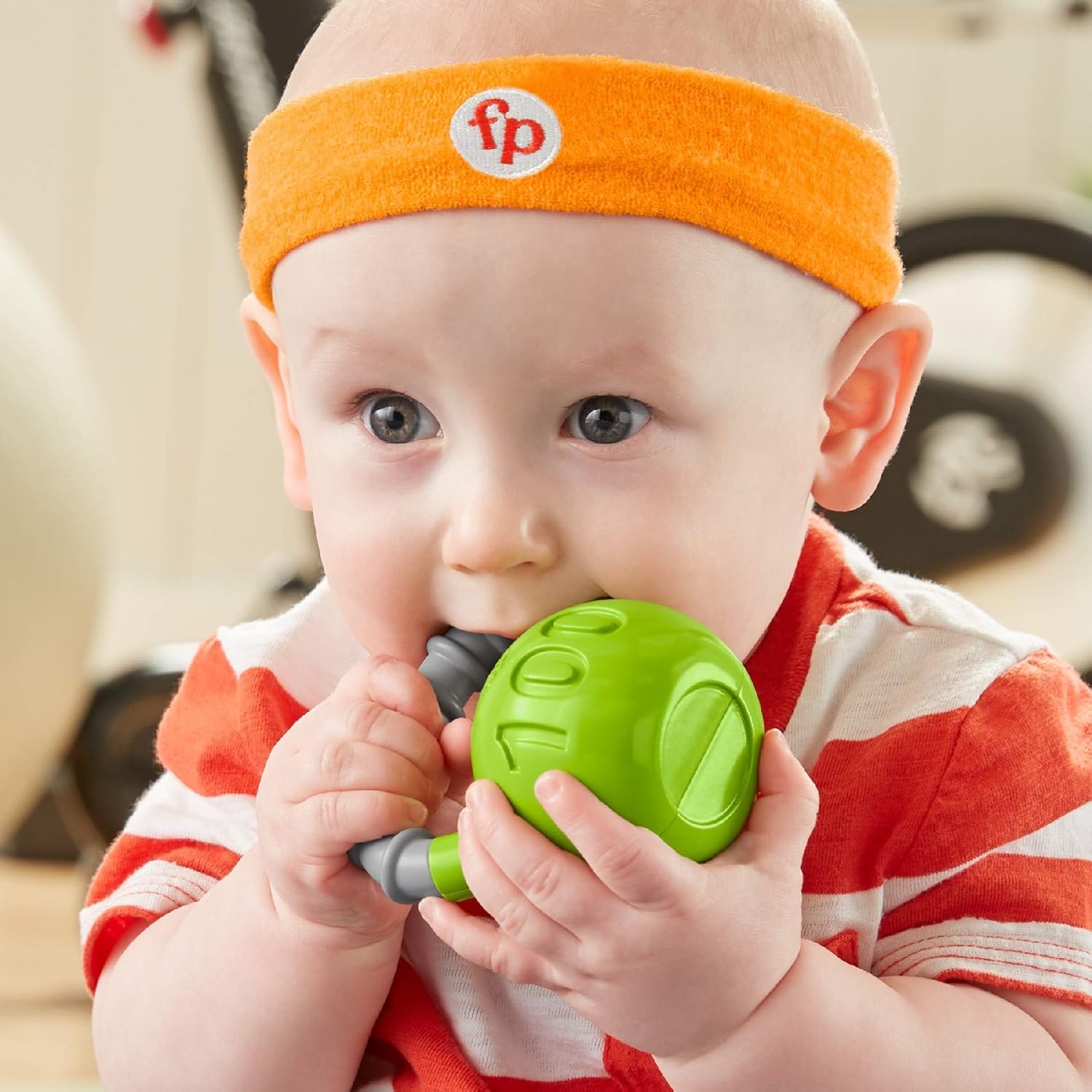 Fisher-Price Baby Biceps Gift Set, 4 fitness-themed baby toys with wearable costume bib, rattle and teether for babies ages 3 months and older: Toys & Games