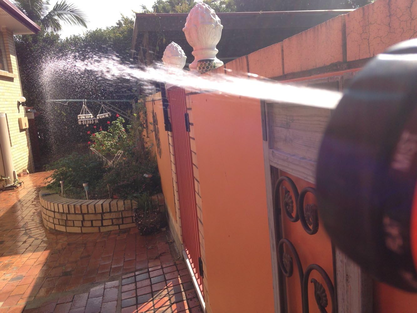 Garden Hose Nozzle / Hand Sprayer - Heavy Duty 10 Pattern Metal Watering Nozzle - High Pressure - Pistol Grip Front Trigger - Flow Control Setting Knob - Suitable for Car Wash, Cleaning, Watering Lawn and Garden - Ideal for Washing Dogs & Pets : Garden & Outdoor