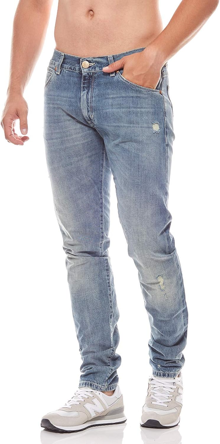ripped wrangler jeans