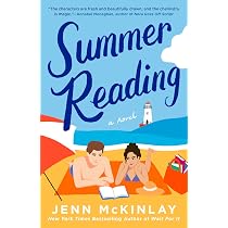 Amazon.com: Love at First Book: 9780593545744: McKinlay, Jenn: Libros