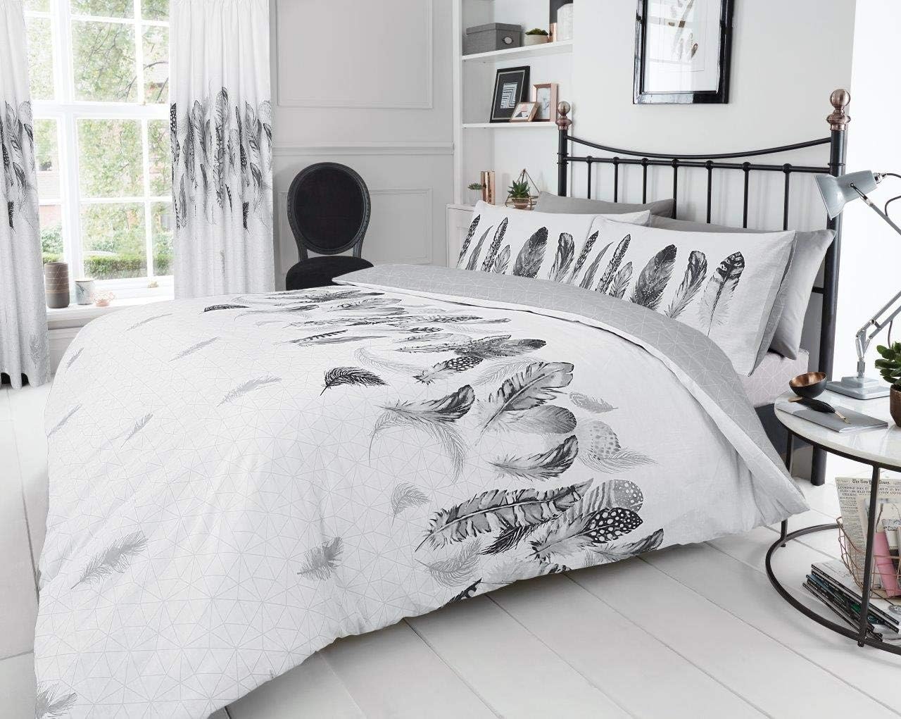 Gaveno Cavailia Luxurious Feathers Bed Set with Duvet Cover and Pillow