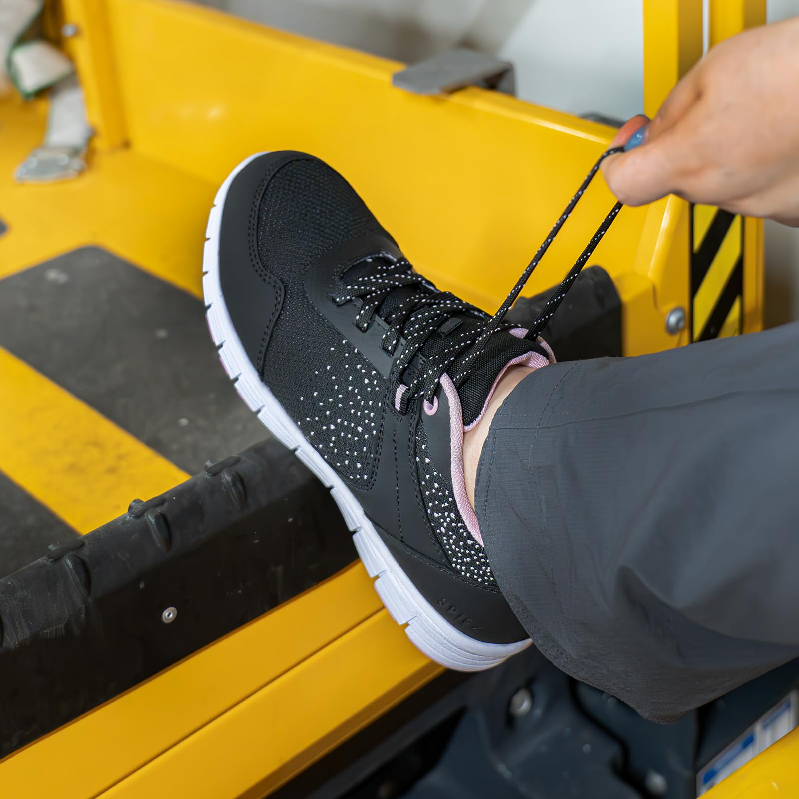 SPIEZ Leichte Arbeitsschuhe Damen Atmungsaktiv Pannensichere Sicherheitsschuhe für Damen, rutschfeste Modische Sneakers für die Arbeit und den Alltag (Schwarz-Rosa, EU 40) 2