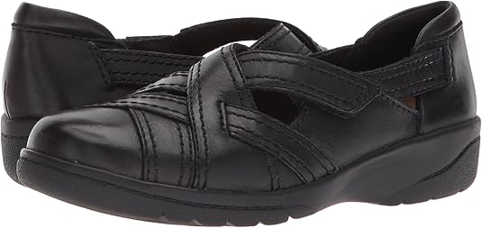 clarks women's cheyn wale loafer