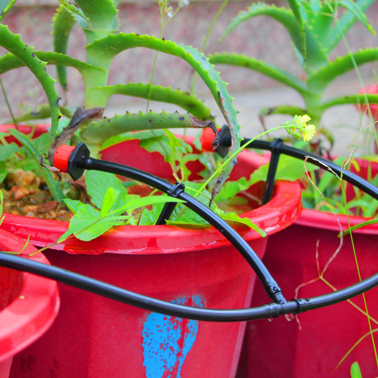 Mifengdaer 94pcs/set Adjustable Micro Irrigation Kit Dripworks Watering Irrigation System Automatic Garden Irrigation Kit Misting Cooling System DIY Patio Watering Kit for Large Garden, Grass, Lawn, Outdoor Plant, Yard, Landscape, Tree 984\