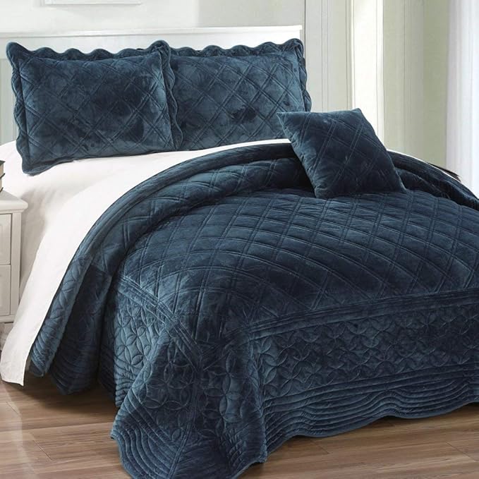AD 4 Piece Plush Peacock Blue King Bedspread Set, Diamond