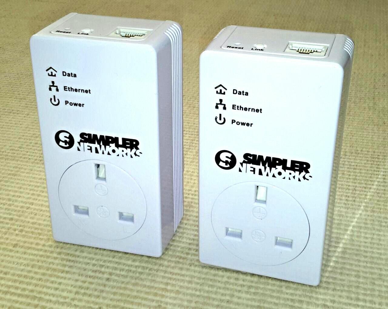 Simpler Networks HomePlug AV 200 Mbps Plugthrough powerline