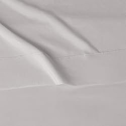 Amazon Basics Lightweight Super Soft Easy Care
