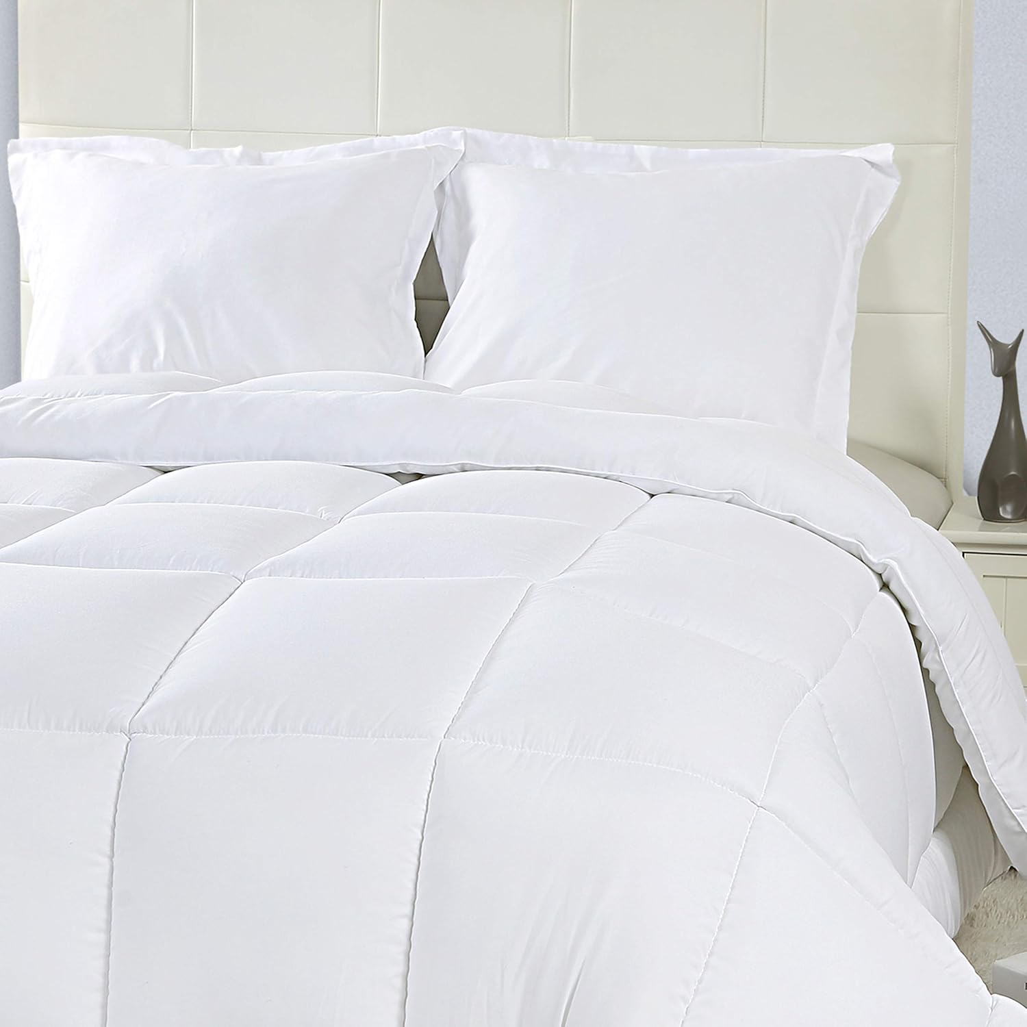 Utopia Bedding 3 Piece Comforter Set (Queen/Full, White) with 2 Pillow Shams - Luxurious Brushed Microfiber - Down Alternative Comforter - Soft and Comfortable - Machine Washable: Home & Kitchen