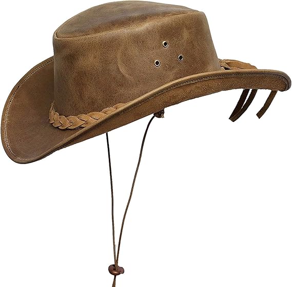 wide brim bush hat