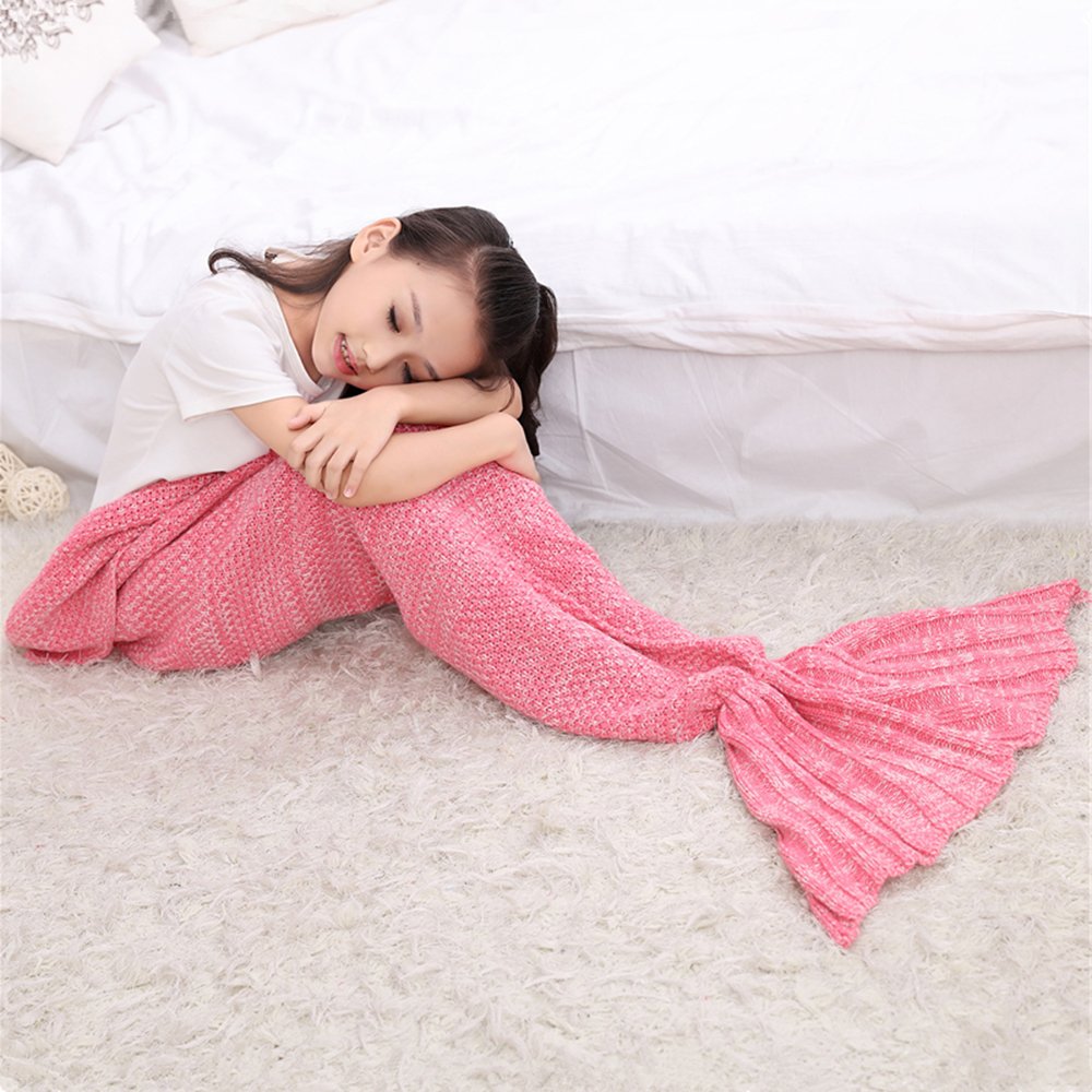 AIDUE Kids Mermaid Tail Blankets,Handmade Crochet Sofa Blankets Knitted Mermaid Bed Quilt Nap Sleeping Bag for Girls 140cmX70cm（55.1“x27.6”） (pink)