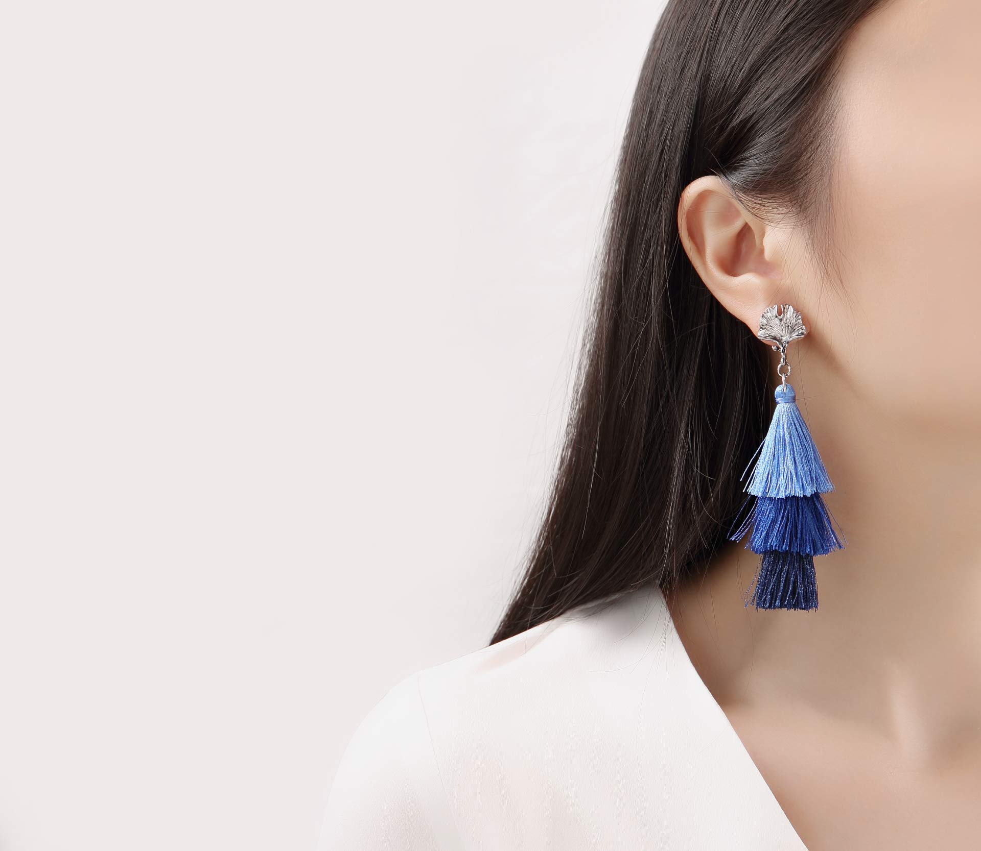 MVCOLEDY Women\'s Tassels Dangle Earrings Handmade Colorful Layered Tassel Elegant Jewellery Bohemian Style Ethnic Eardrop Drop Tiered Tassel Druzy Stud Earrings Women Gifts (Blue Ombre)