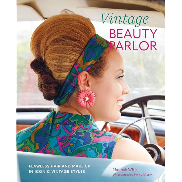 How to Dress Vintage: Re-Create the Most Iconic Looks of the 20th Century:  Jones, Gabi: 9798890032102: Amazon.com: Books