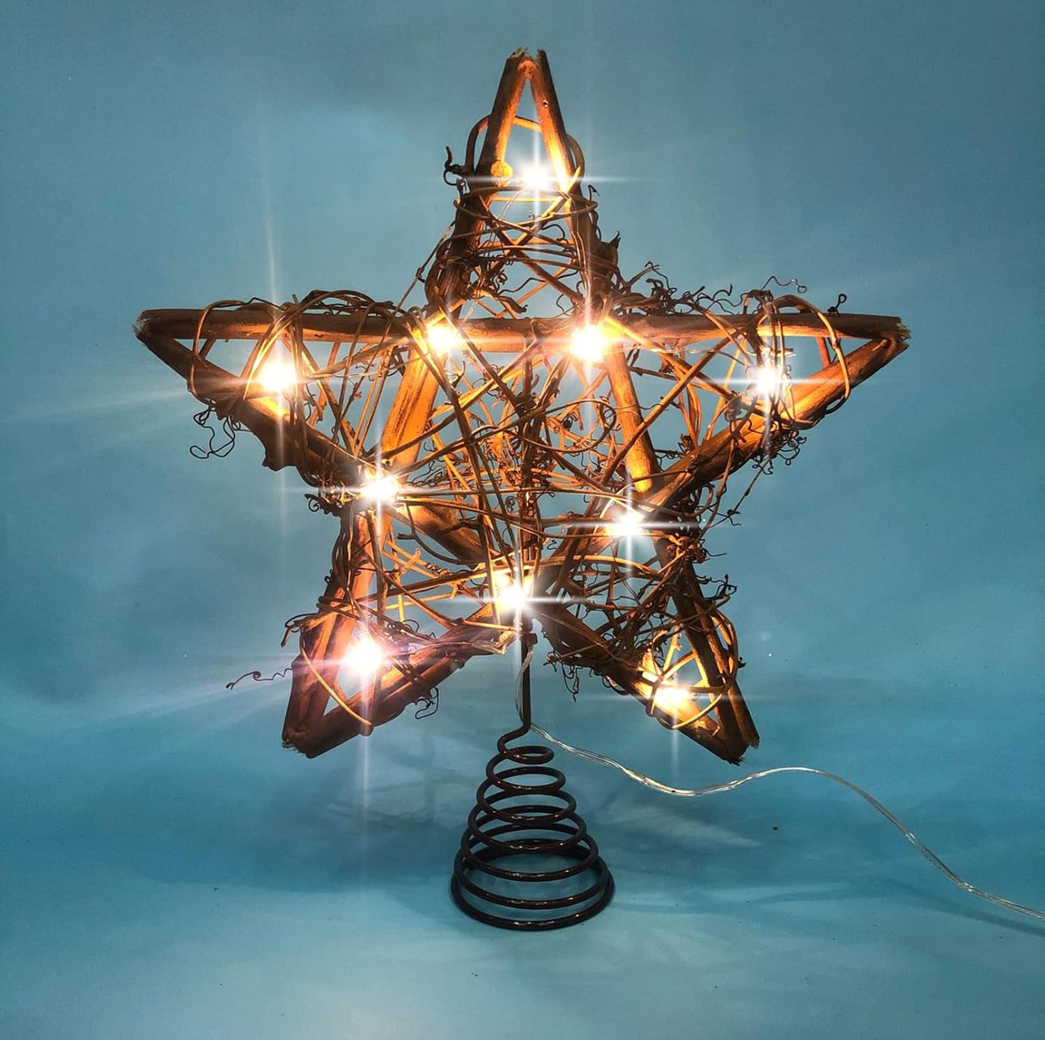 Tree Toppers - Christmas Tree Topper Farmhouse Christmas Decor Christmas Tree Decorations Rattan Natural Christmas Tree Star with 10 Warm LED Lights for Rustic Christmas Ornaments Holiday Seasonal Decoration 10 Inch