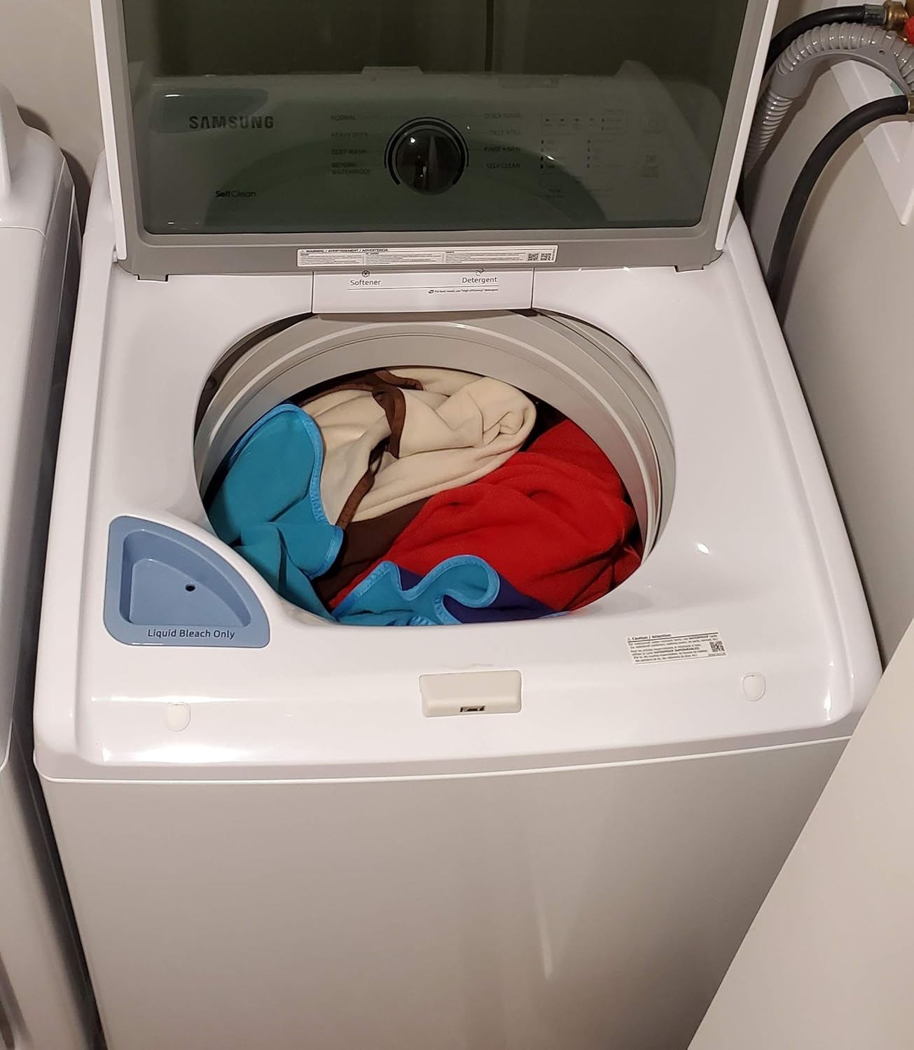 TOP Waterproof Blanket - Keeps Everything 100% Dry - No Matter How Wet It Gets! Deluxe Bed Mattress and Furniture Protector for People and Pets, Soft Fleece (Red Gray Reversible, Jumbo 80x60): Home & Kitchen