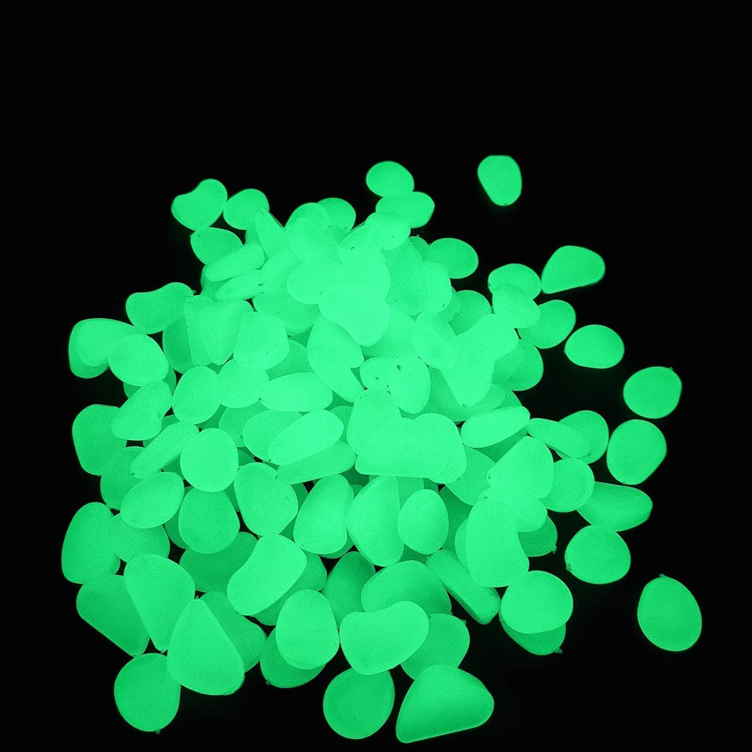 Glowing Rocks, Glow in The Dark Pebbles, Glow Decorative Stones Rocks, Luminous Pebbles for Outdoor Decor, Garden Lawn Yard, Aquarium, Walkway, Fish Tank, Pathway1.1lb，150pcs（ Yellow green(white)) : Garden & Outdoor