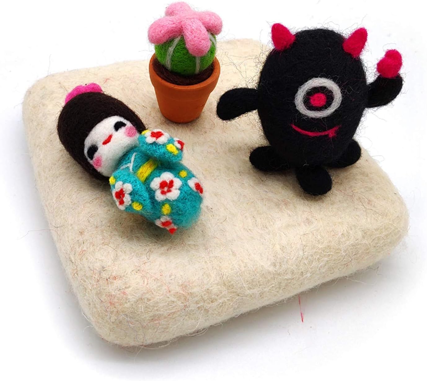 Artec360 100% Woolen Needle Felting Mat Eco-Friendly Natural Wool Mat for Needle Felting Kit 15x15x5cm (1pc Off-White)