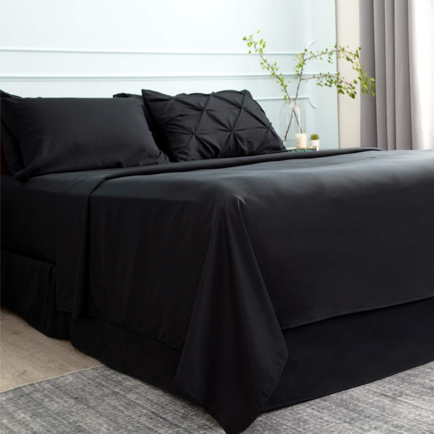 Bedsure Black Comforter Set Black Queen Comforter Set Bed in A Bag Black 8 Pieces - 1 Black Comforter (88x86 Inches), 2 Pillow Shams, 1 Flat Sheet, 1 Fitted Sheet, 1 Bed Skirt, 2 Pillowcases: Kitchen & Dining