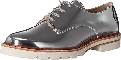 stuart weitzman metro patent leather oxfords