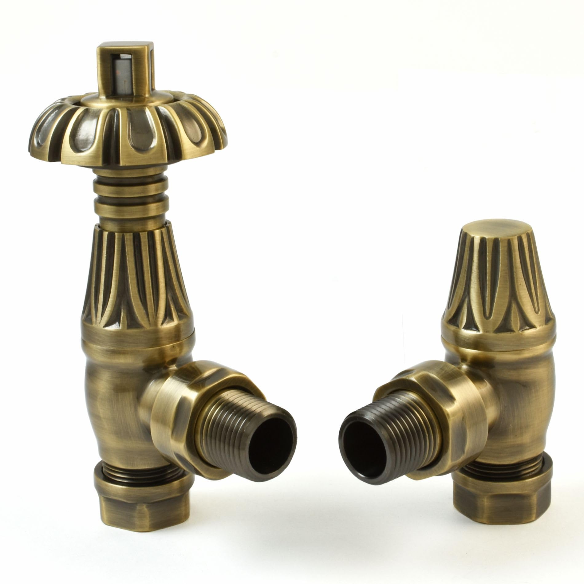 Hot Flow | Lincoln Traditional Thermostatic Radiator Valve - Angled TRV (Antique Brass)