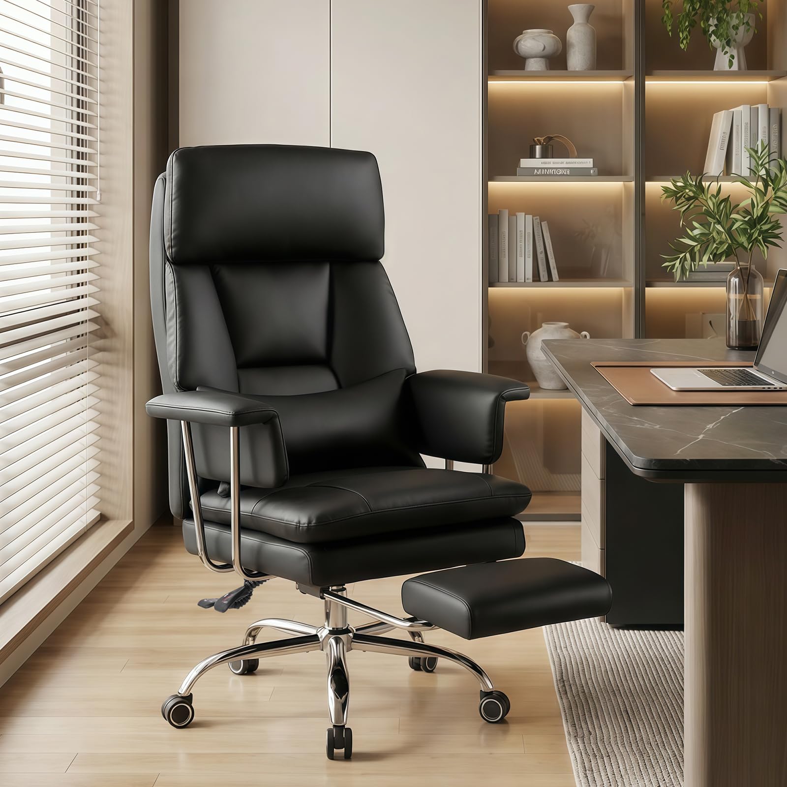 Ckaff Bürostuhl Ergonomischer mit Fußstütze und Lendenwirbelstütze, PU Leder Chefsessel 200KG XXL, Schreibtischstuhl Drehstuhl mit Armlehnen und Kopfstütze Höhenverstellbarer, Schwarz 8
