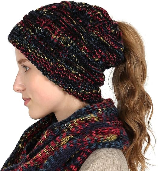knit hat with ponytail hole
