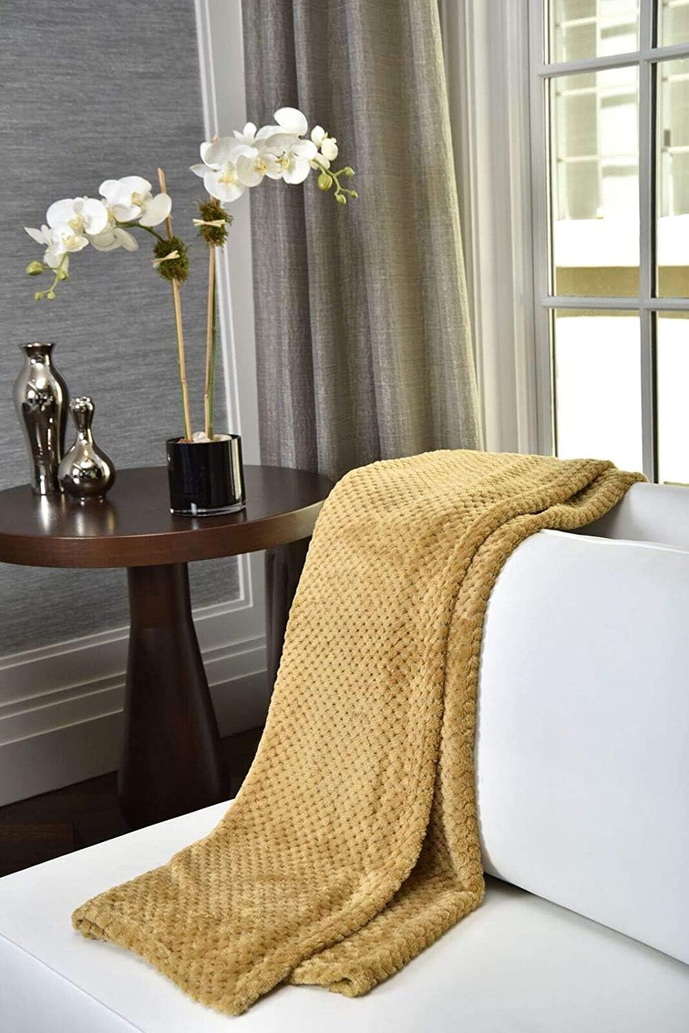 Premium Velvet Ultra Soft and Luxurious Plush Textured Couch Throw Blanket, 50"x 60" (Gold): Home & Kitchen