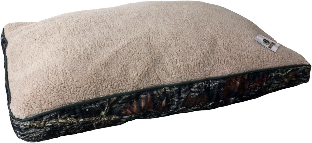 Danawares Sherpa Top Rectangle Bed, 27-Inch by 36-Inch by 3-Inch, Green