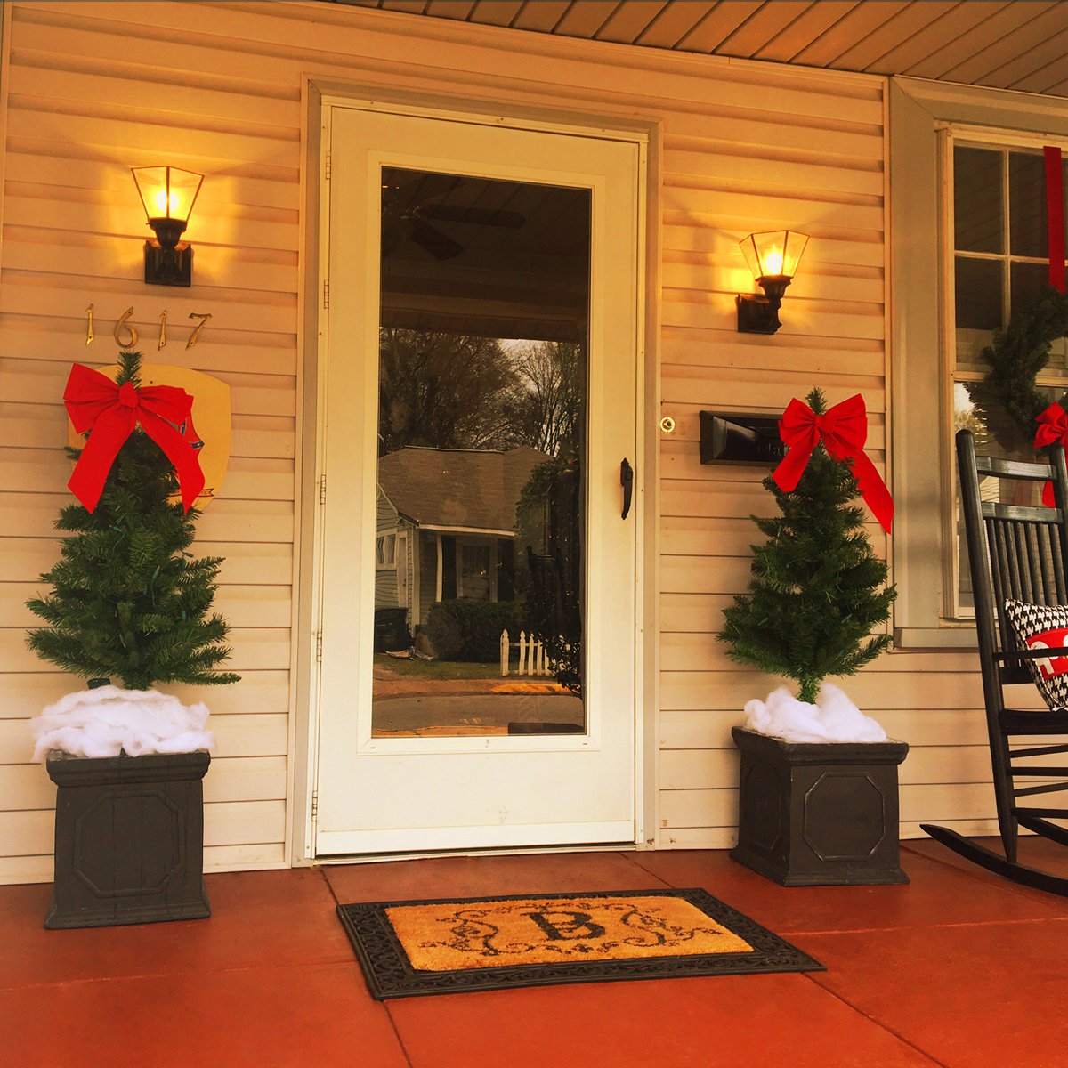 Warmoon LED Flame Light Bulbs E26 Base Flame Lamp True Fire Color Atmosphere Lighting Led Flame Effect Light Bulb for Home Hotel Bar Halloween Christmas Festival Decorations (Upside Down Available)