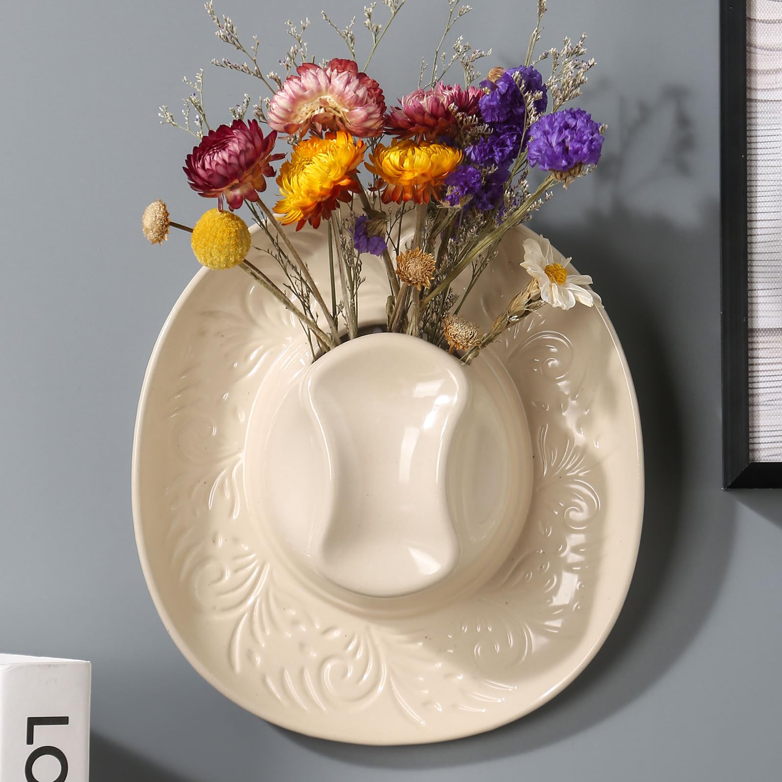 Photo 1 of *MINOR DAMAGE - USED*
Hanging Wall planters for Indoor Plants, Ceramic Cowboy Wall vases for Flowers, for Bathroom, Living Room, Office, and Home Decor.7.9 x 7.2 x 2.4IN