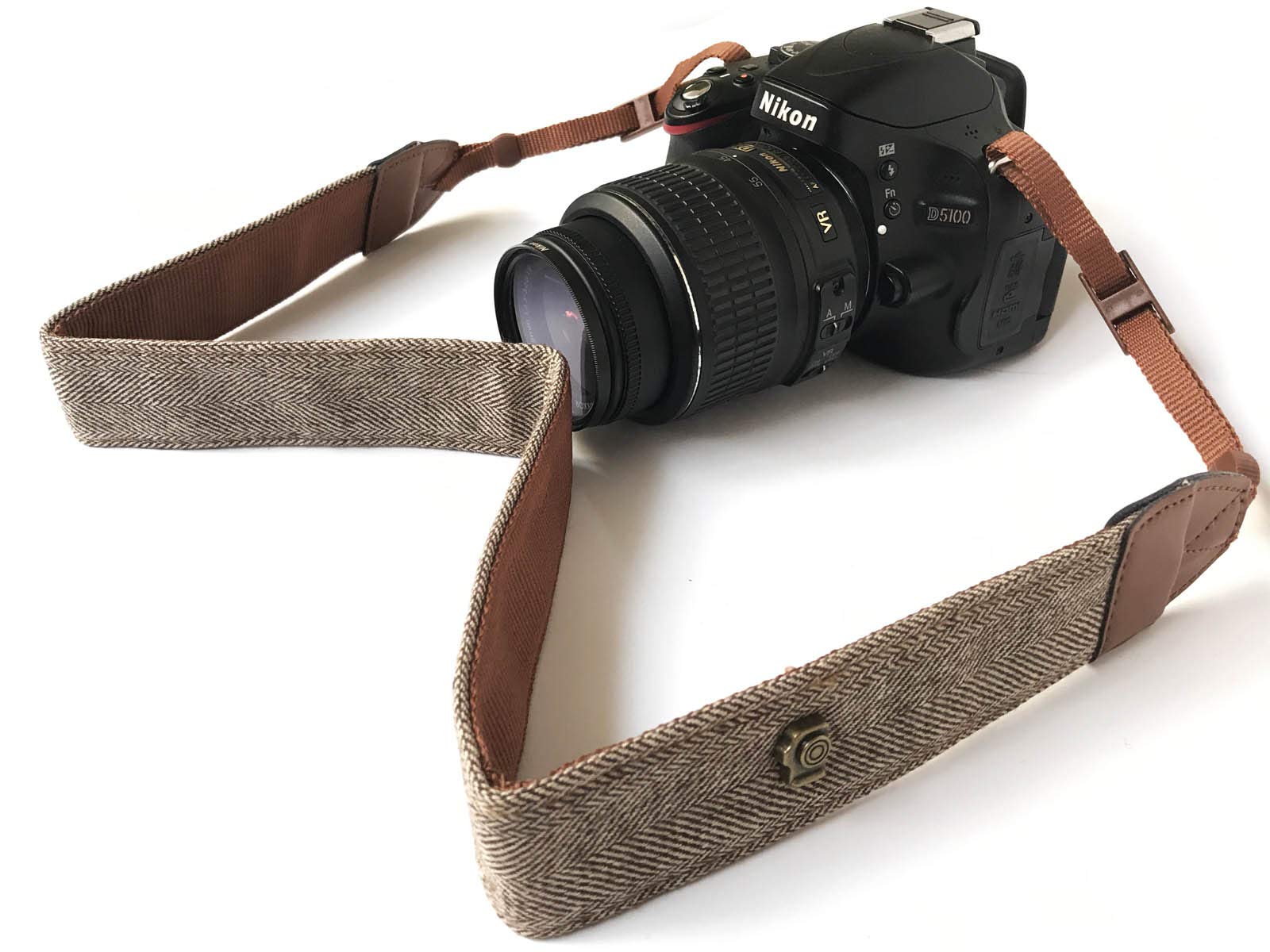 Bestele Camera Shoulder Neck Belt Strap, Soft Vintage Print Camera Straps for DSLR/SLR/Nikon/Canon/Sony/Lumix/Fujifilm/Rico/Samsung/Pentax/Olympus etc. (Herringbone Pattern Brown)