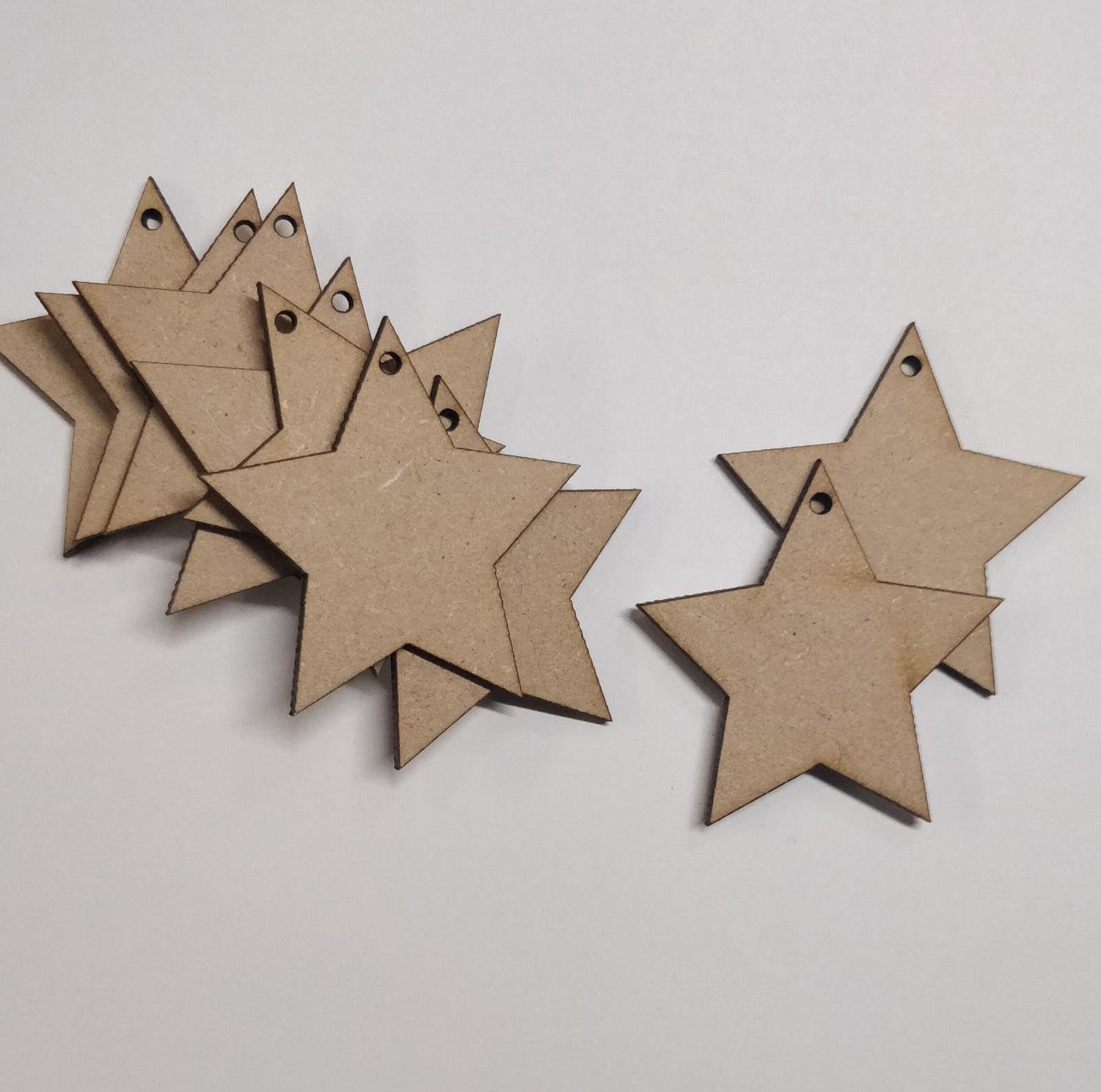 LaserKris Wooden stars with hole for craft 25 pack 6cm