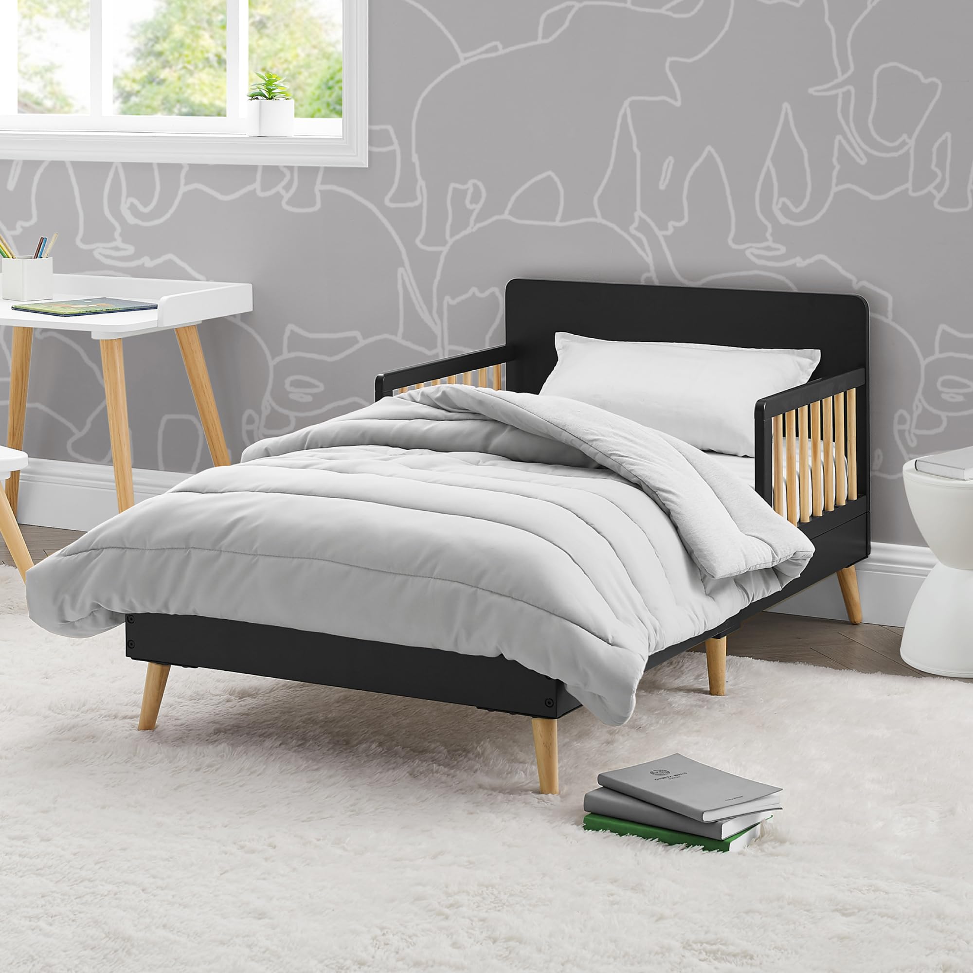 Delta Children Logan Wood Toddler Bed, Greenguard Gold Certified, Midnight Grey/Natural