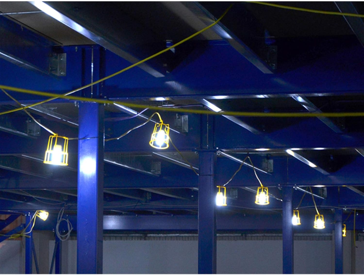 Faithfull FPPSLFESTLED 10 110v LED Bulb Festoon Light Set on 22M Arctic Cable (plus 3M to plug), Yellow - Image 3
