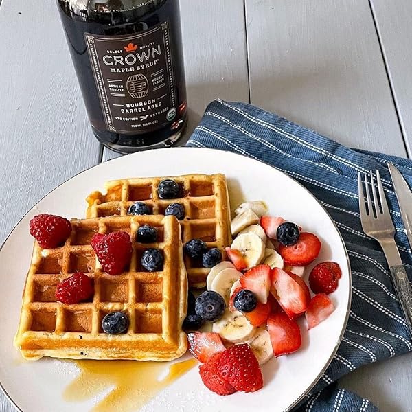 CROWN MAPLE BOURBON BARREL AGED ORGANIC MAPLE SYRUP, 25 FL OZ, PANCAKES, FLAVOR COCKTAILS, MARINADES AND SAUCES