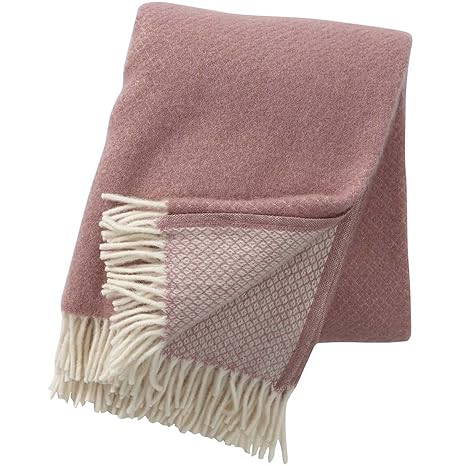 KLIPPAN: Creme-altrosa Wolldecke 'Rose' mit Rautenmuster 130x200cm aus Lambswool, ca 900 g