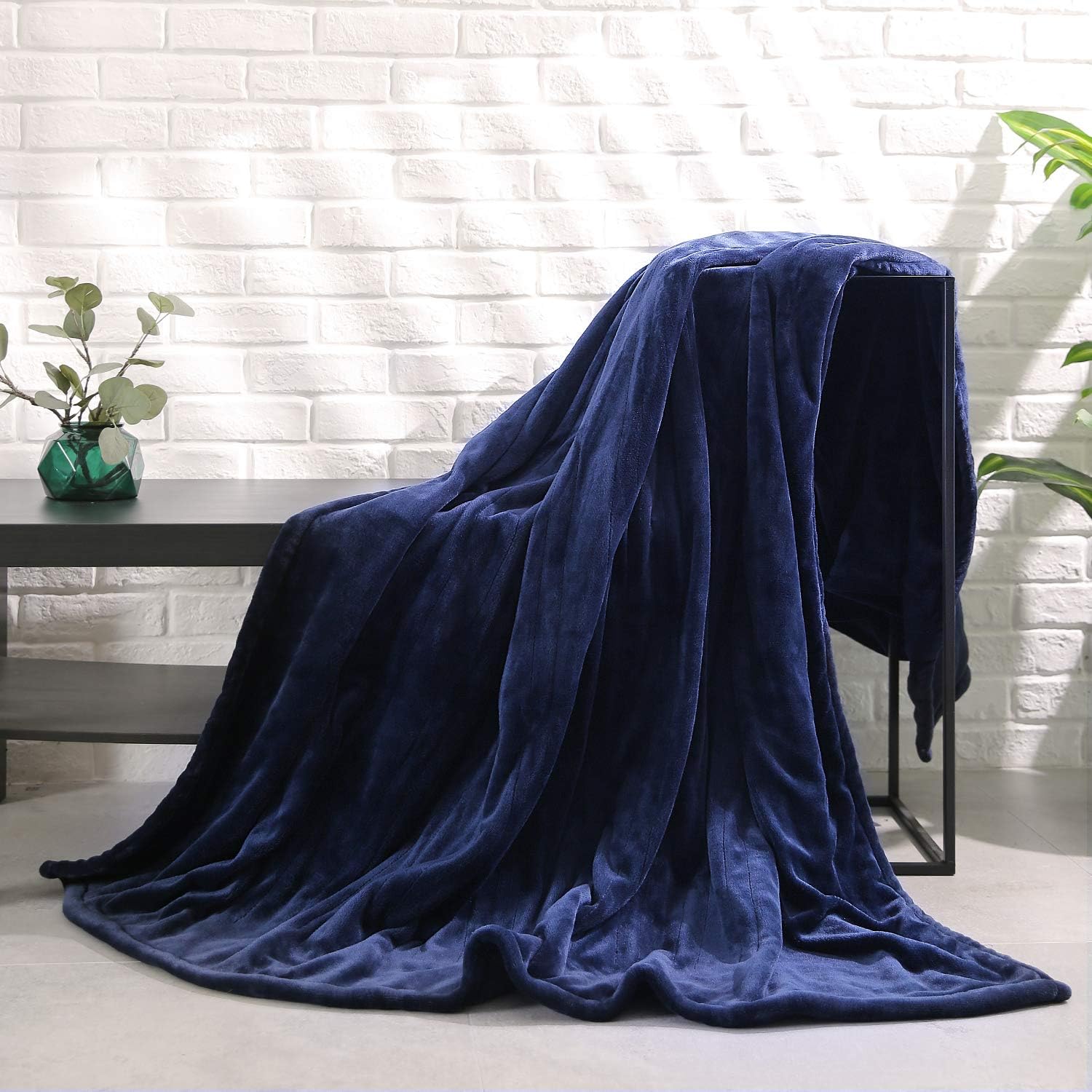 MaxKare Large Electric Heated Blanket Adjustable Timer 4 Heating Levels, Twin Size 62" x 84"in Heated Throw Blanket Auto-Off Feature Machine-Washable Fabrics Full Body Comfort