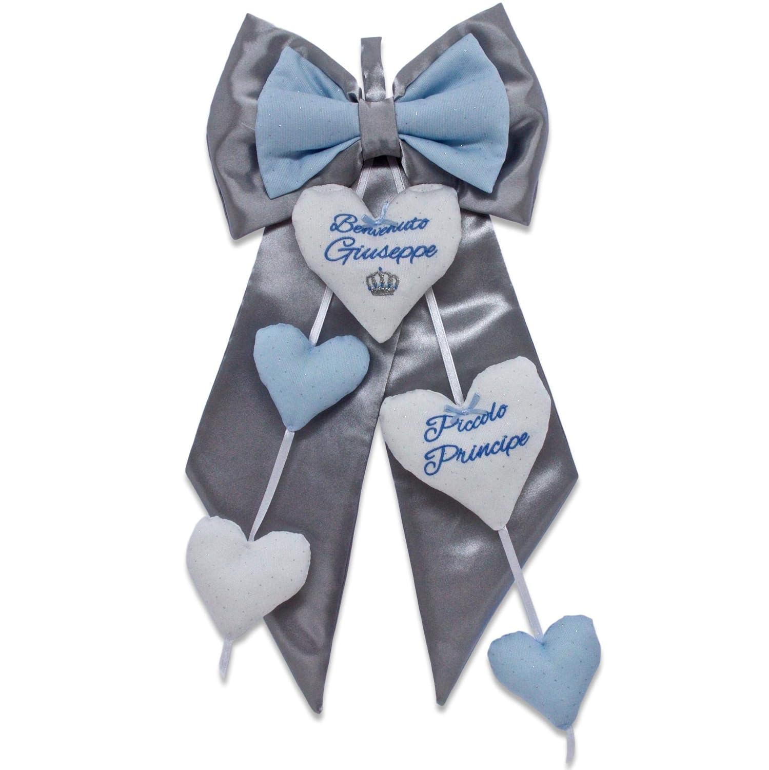 Fiocco Nascita Bimbo In Raso Grigio E Cotone Azzurro E Bianco Coccarda Maschietto Ricamo Corona Frase Benvenuto E Frase Su Pendente Amazon It Handmade
