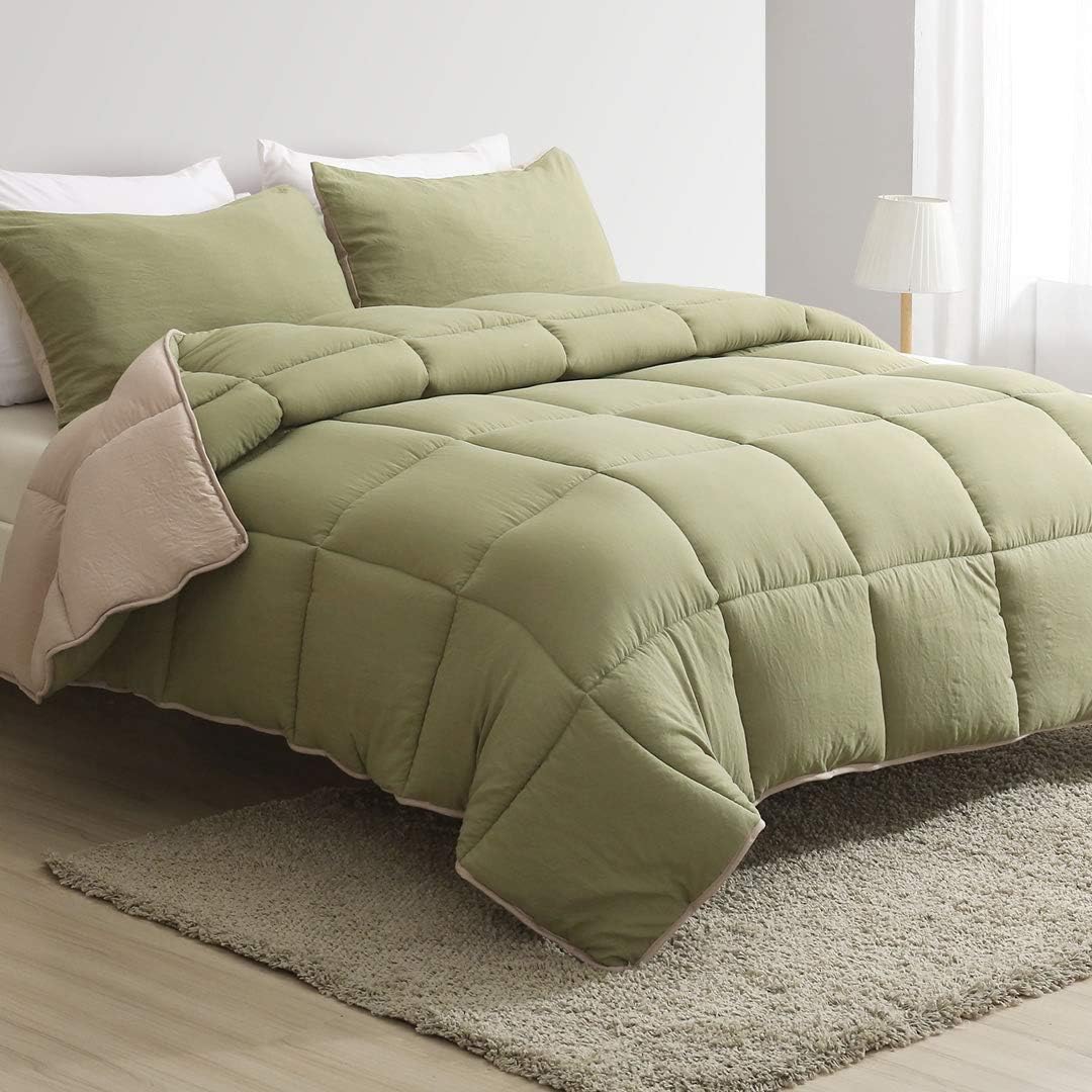 Dafinner Moss Green/Light Tan Reversible Down Alternative Comforter ...