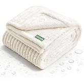 FWERDG Waterproof Dog Blanket for Couch - Washable Medium Pet Blanket for Furniture Protector, Cozy Fleece Calming Dog Crate Blankets for Indoors & Outdoors, Cream, 30"x40"