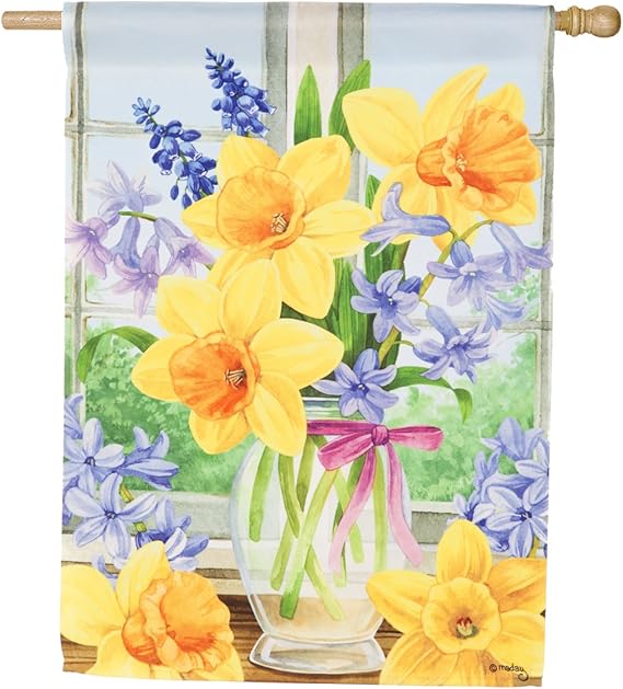 Evergreen Flag Daffodil Bouquet Satin House Flag, 29 x 43