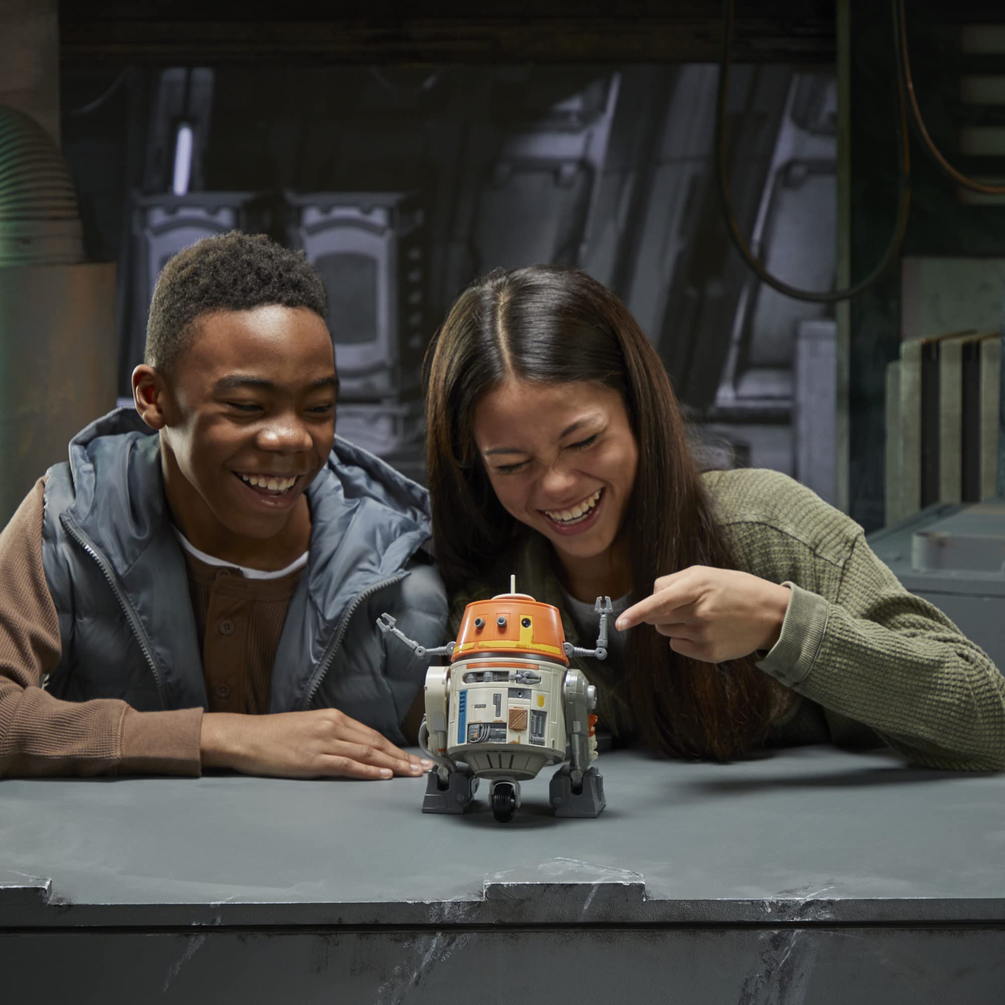 STAR WARS Chatter Back Chopper, Ahsoka Animatronic Toys, 40+ Sound & Movement Combos, Interactive Toys for 4 Year Old Boys & Girls