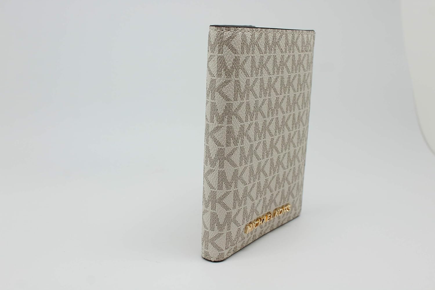  | Michael Kors Jet Set Travel Medium Passport Case - Vanilla | Passport Covers