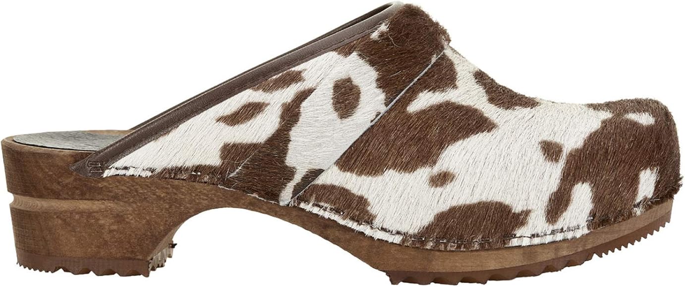 sanita cow clogs