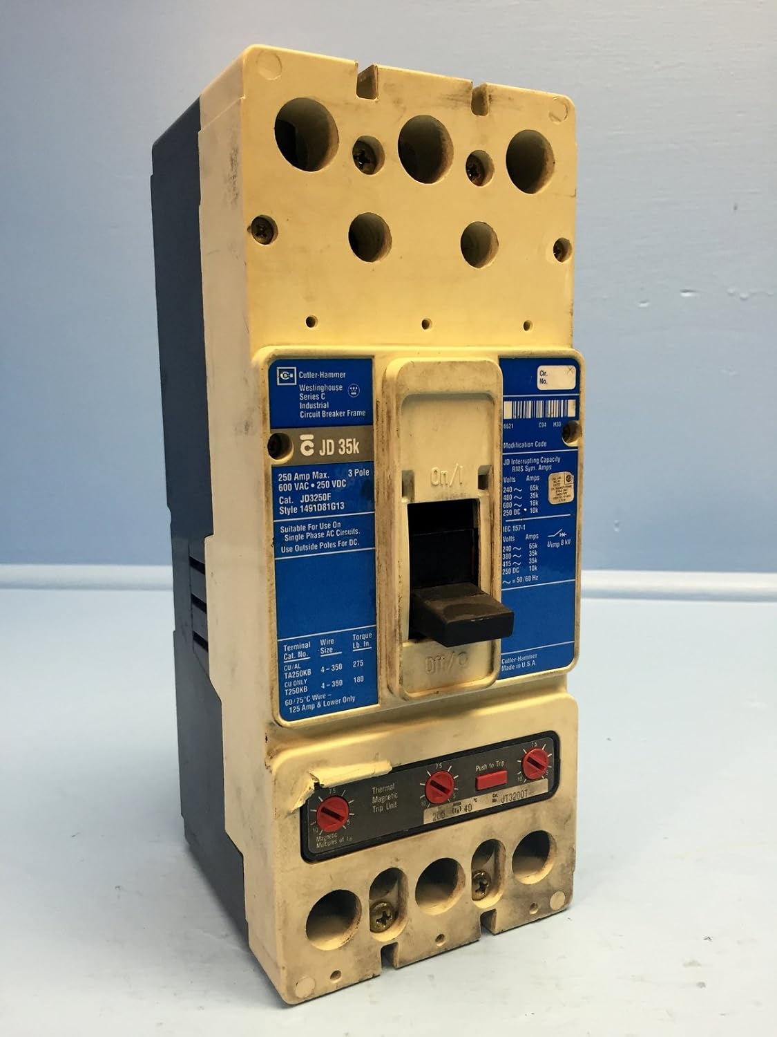 CutlerHammer JD3250F 250A Circuit Breaker 200 Amp Trip Westinghouse