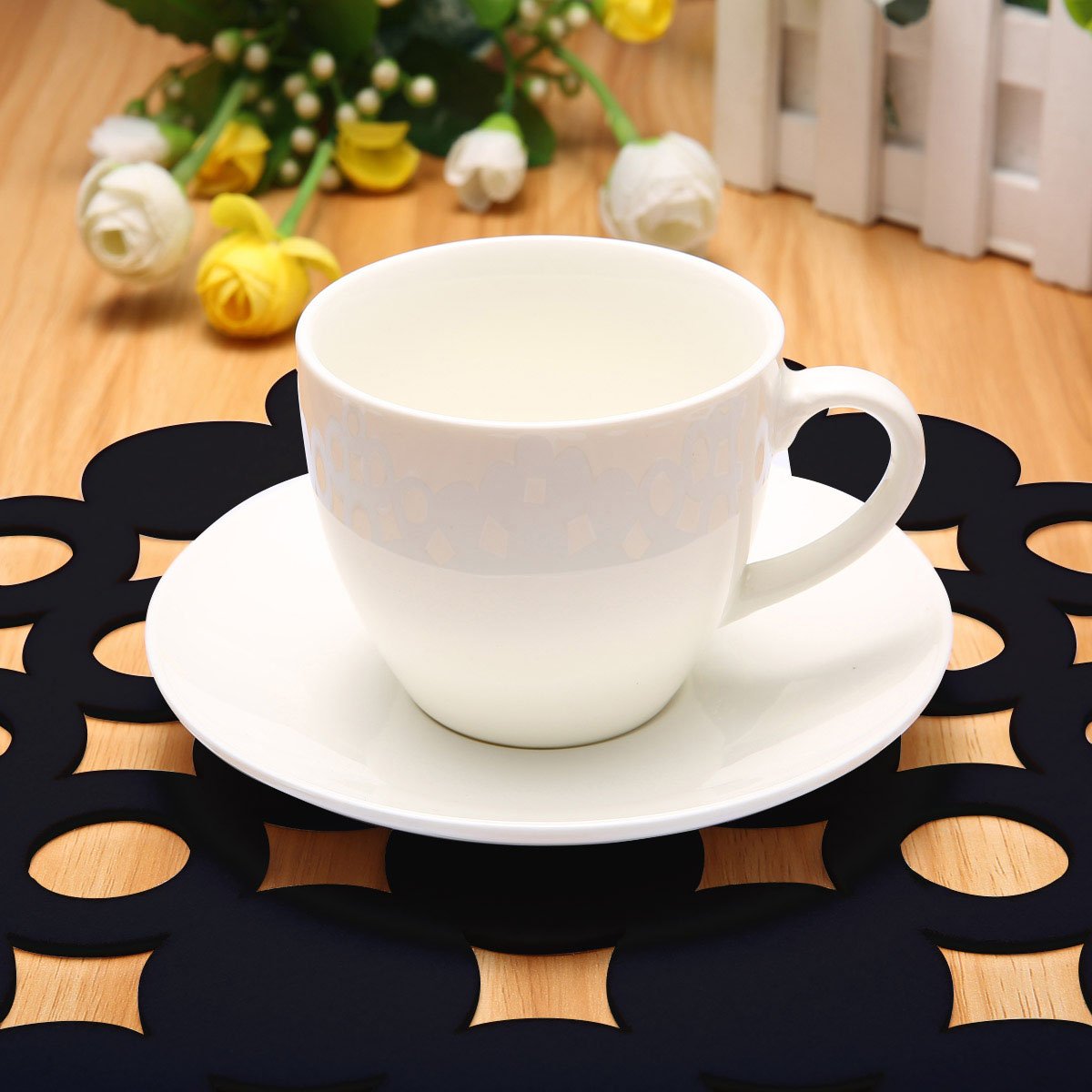 Jeteven 4 Pcs Hollow Placemat Table Cup Mats Non-woven Place Mats Dining Table Coffee Table Multicolor