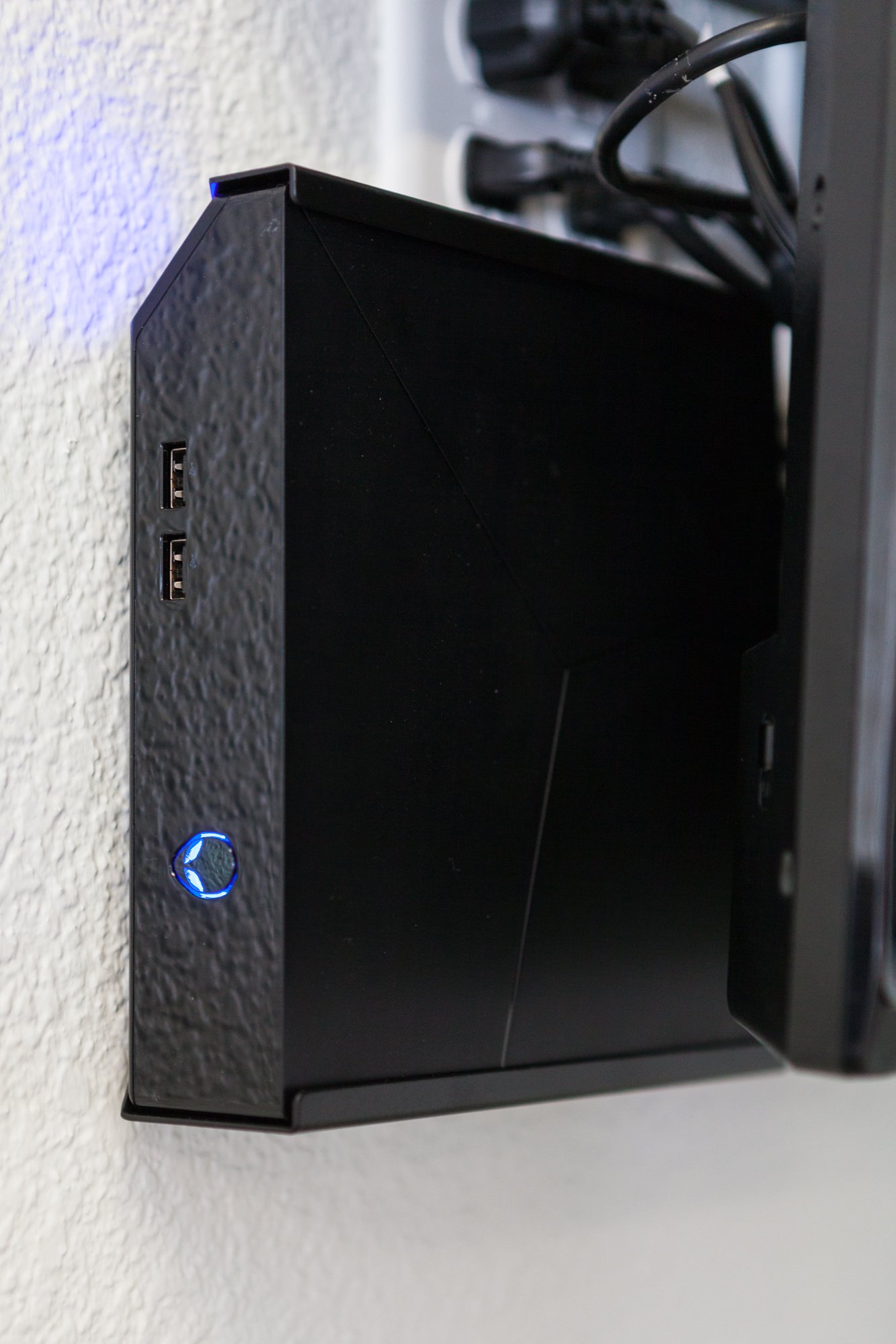 Galleon HIDEit Mount For Alienware Game Console, VESA, Wall Mount