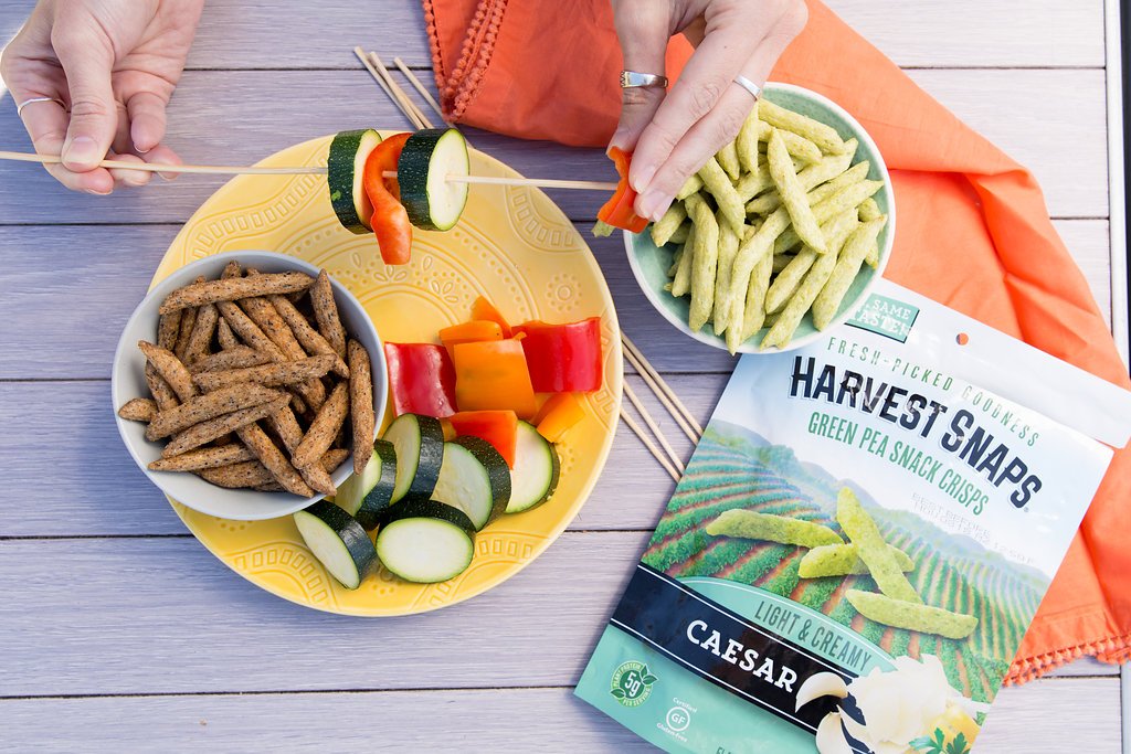 Harvest Snaps Green Pea Snack Crisps, Caesar 3.3oz, Deliciously Baked